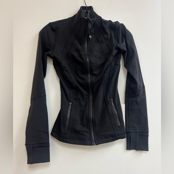 LuluLemon Define Jacket Luon in Black - Picture 3 of 11